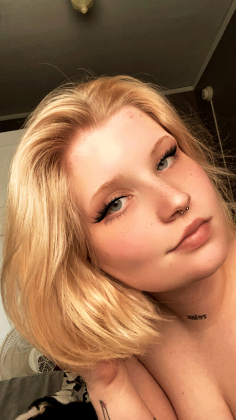 Alaston vuotanut OnlyFans-kuva Daisy