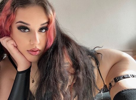Mia