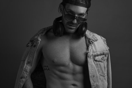 Naken läckt OnlyFans-bild av Nano Tornel