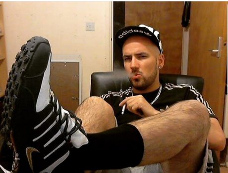 Naken läckt OnlyFans-bild av Chainsmoker