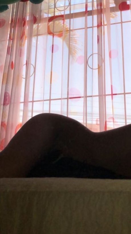 Naken läckt OnlyFans-bild av Nathalie