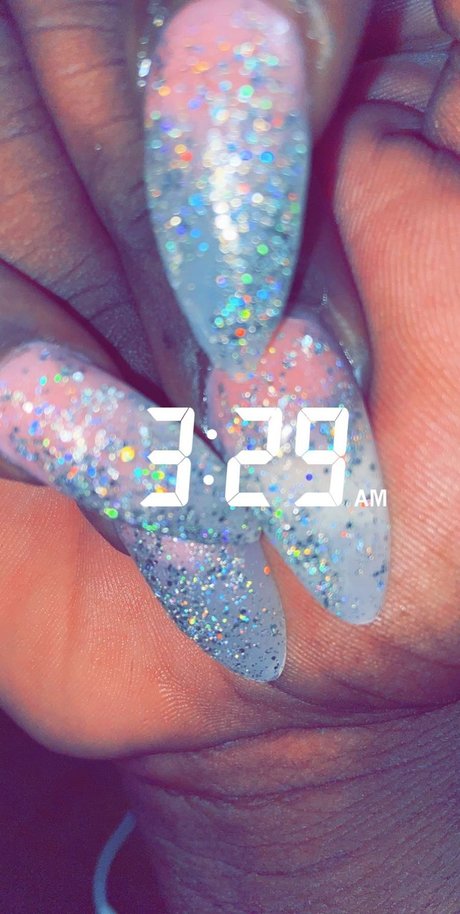 Naken läckt OnlyFans-bild av Fruitrollup66