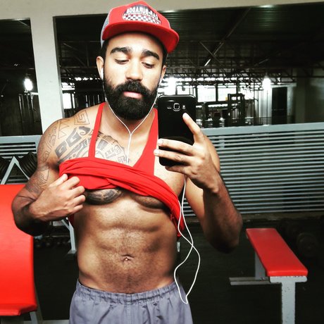 Naken läckt OnlyFans-bild av Cristian