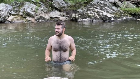 Naken läckt OnlyFans-bild av Wolfy
