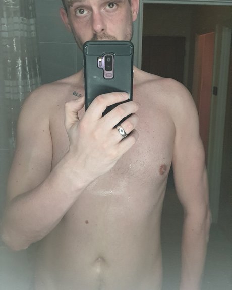 Foto desnuda filtrada de OnlyFans de Naughtysideof