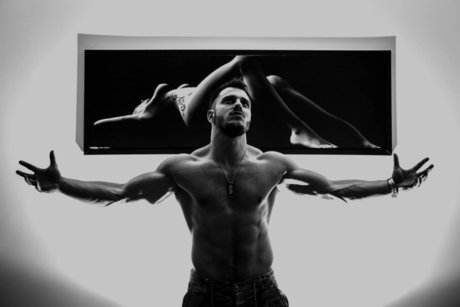 Naakte gelekte OnlyFans-foto van Claudelo