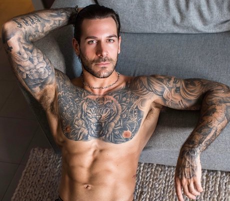 Обнаженная фотография утечки OnlyFans от Papi Kocic  Bg Exclusive  No Ppv