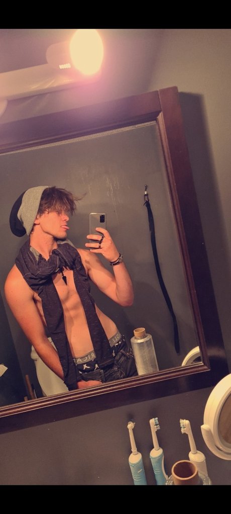 Naken läckt OnlyFans-bild av Nick Storm