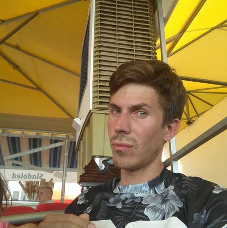 Alaston vuotanut OnlyFans-kuva Nexter90free
