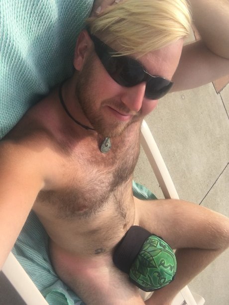 Naken läckt OnlyFans-bild av Paul Milam