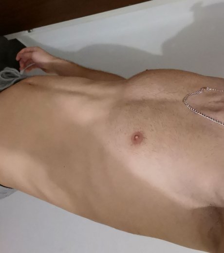 Naken läckt OnlyFans-bild av Newguyxs