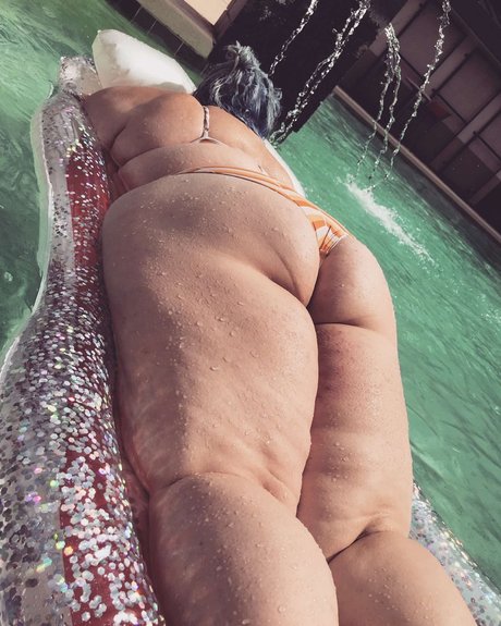 Обнаженная фотография утечки OnlyFans от Barbie