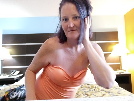 Naken läckt OnlyFans-bild av Sexy Housewife 15