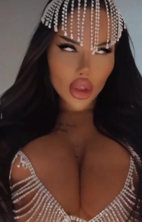 Foto nua vazada do OnlyFans de Enise Sude