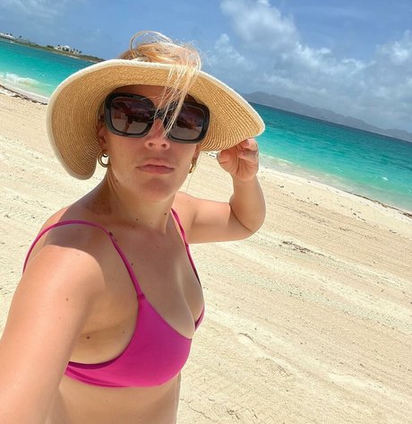 Photo nue de fuite OnlyFans de Busy Phillips