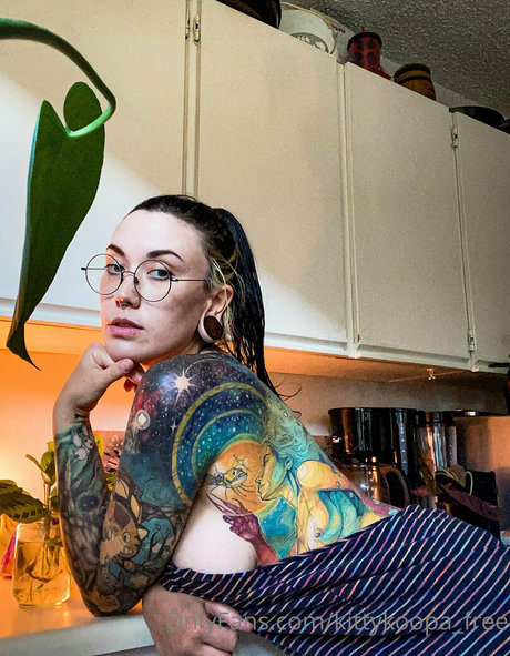 Naken läckt OnlyFans-bild av Kittykoopafree