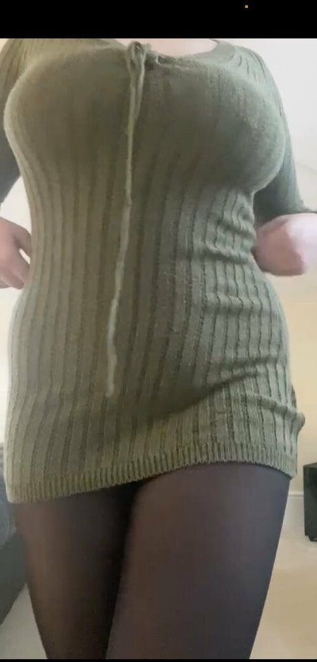Naken läckt OnlyFans-bild av Retweetcuckold
