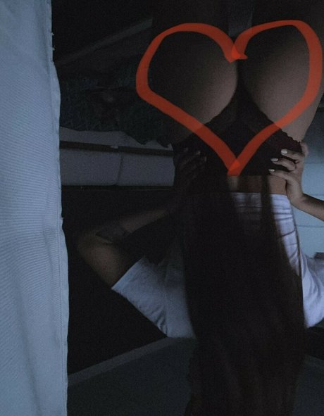 Alaston vuotanut OnlyFans-kuva Anastasia Steklova