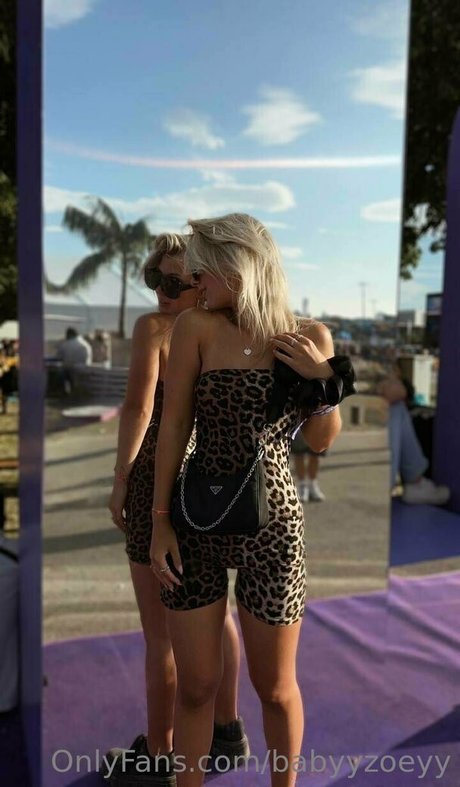 Naakte gelekte OnlyFans-foto van Babyyzoeyy