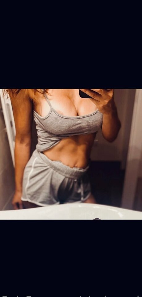 Nicolerocchi OnlyFans 유출 누드 사진