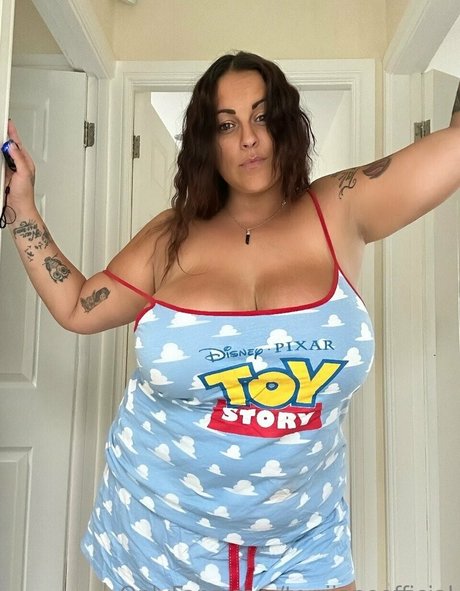 Terrijaneofficial
