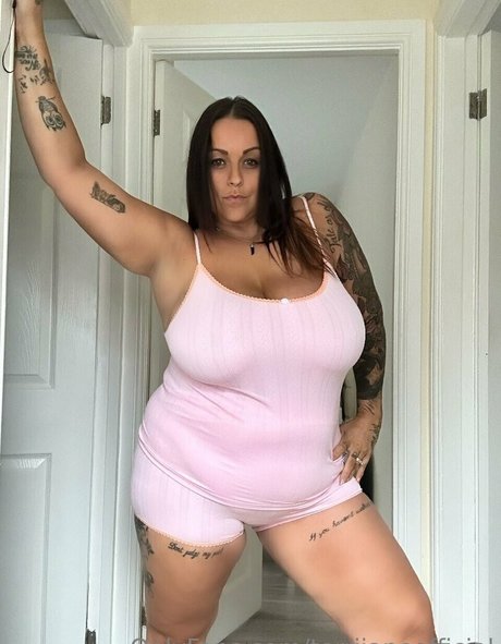 Terrijaneofficial
