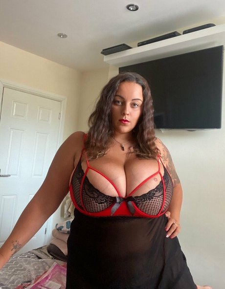 Terrijaneofficial