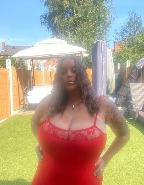 Terrijaneofficial