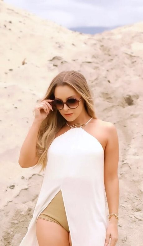 Carla Diaz