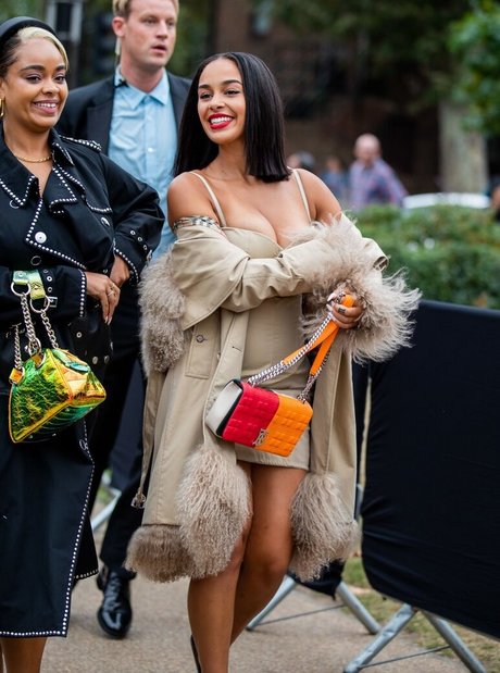 Naakte gelekte OnlyFans-foto van Jorja Smith