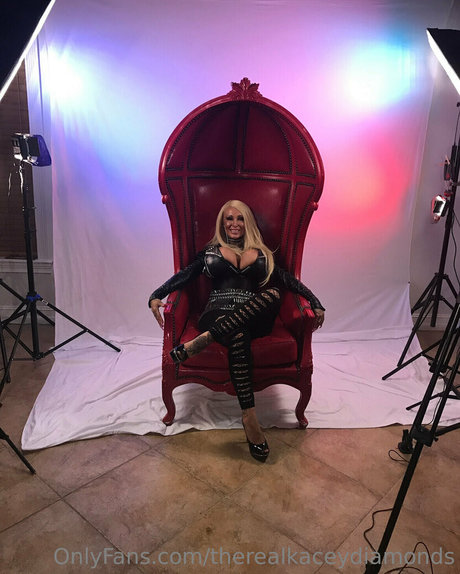 Kacey Diamonds OnlyFansリークヌード写真