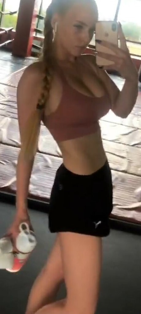 Oksana Neveselaya