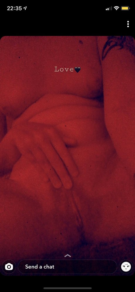 Naken läckt OnlyFans-bild av Freckles And Roses