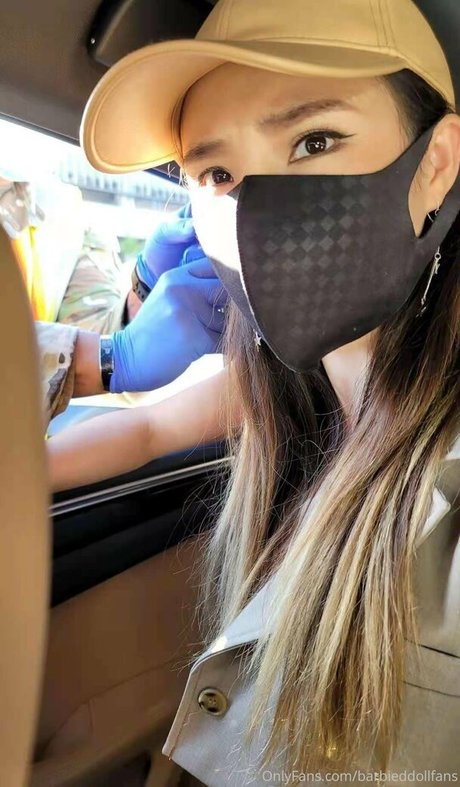 Nahá fotka uniklých OnlyFans od Barbieddollfans