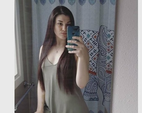 Curvyjasssy