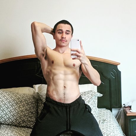 Alaston vuotanut OnlyFans-kuva Keko