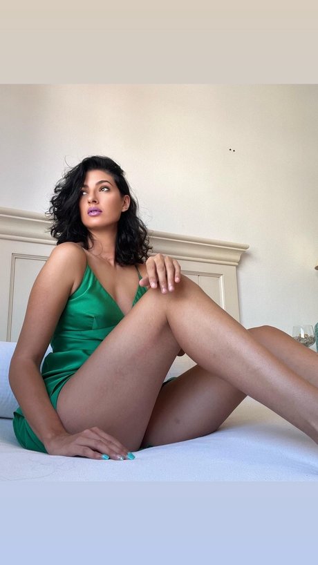 Naken läckt OnlyFans-bild av Irene Olivares Mora  195cmtallwoman