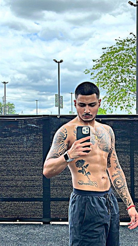Naken läckt OnlyFans-bild av Ace