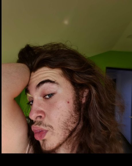 Naken läckt OnlyFans-bild av Chris