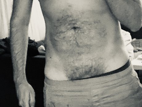 Naken läckt OnlyFans-bild av Partyboioi