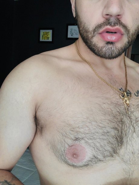 Naken läckt OnlyFans-bild av Papucchiin