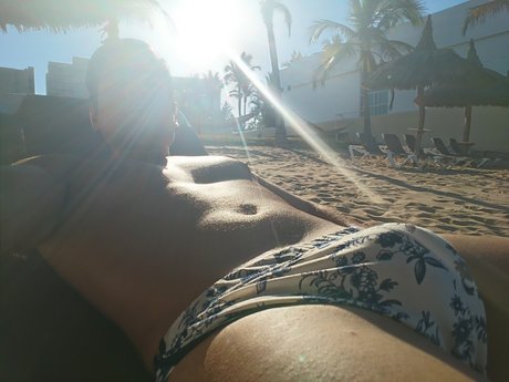 Naken läckt OnlyFans-bild av Coronaking