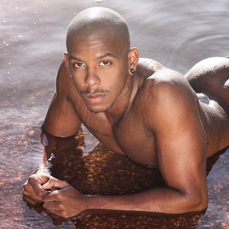 Alaston vuotanut OnlyFans-kuva Pierre Carioca Almir Charr