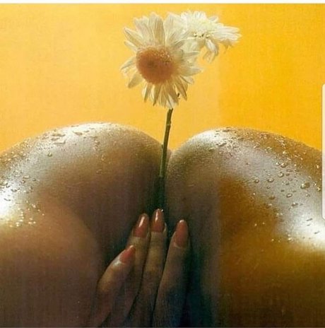 Naken läckt OnlyFans-bild av Goddess Luv