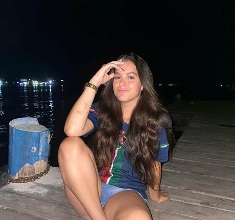 Naakte gelekte OnlyFans-foto van Izabelly Linhares