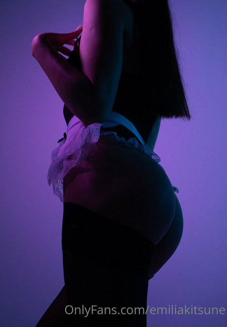 Naken lekkede OnlyFans-bilde av Onlyemiliaa