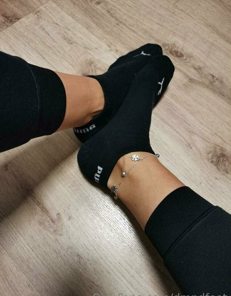 Dmndfeet