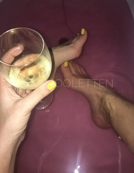 Обнаженная фотография утечки OnlyFans от Kamoolettenfree