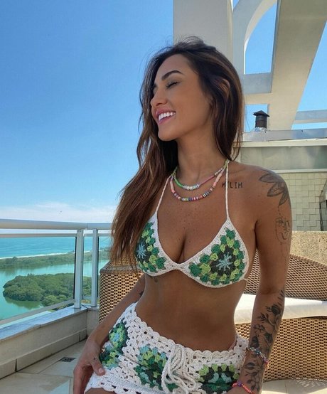Naken lekkede OnlyFans-bilde av Gabi Melim