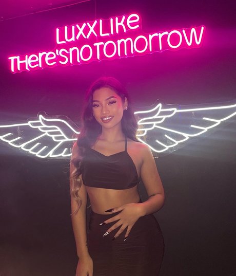 Naken läckt OnlyFans-bild av Louaira